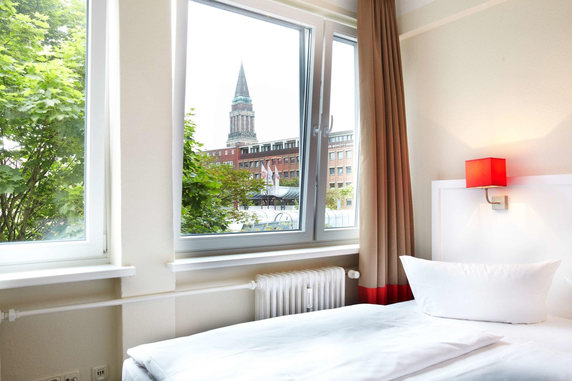 Hotel Ostseehalle Kiel By Premiere Classe Exteriör bild