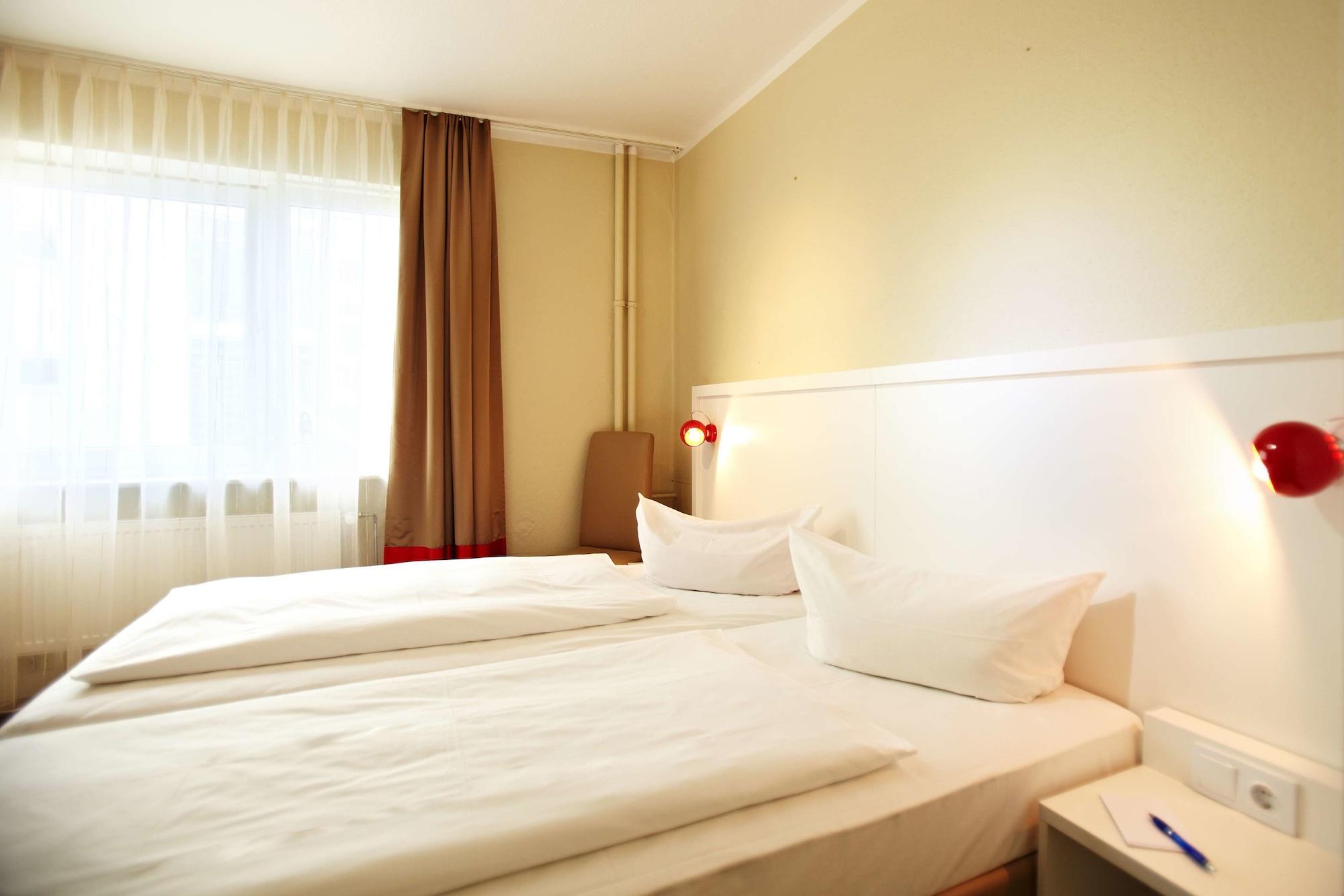 Hotel Ostseehalle Kiel By Premiere Classe Exteriör bild