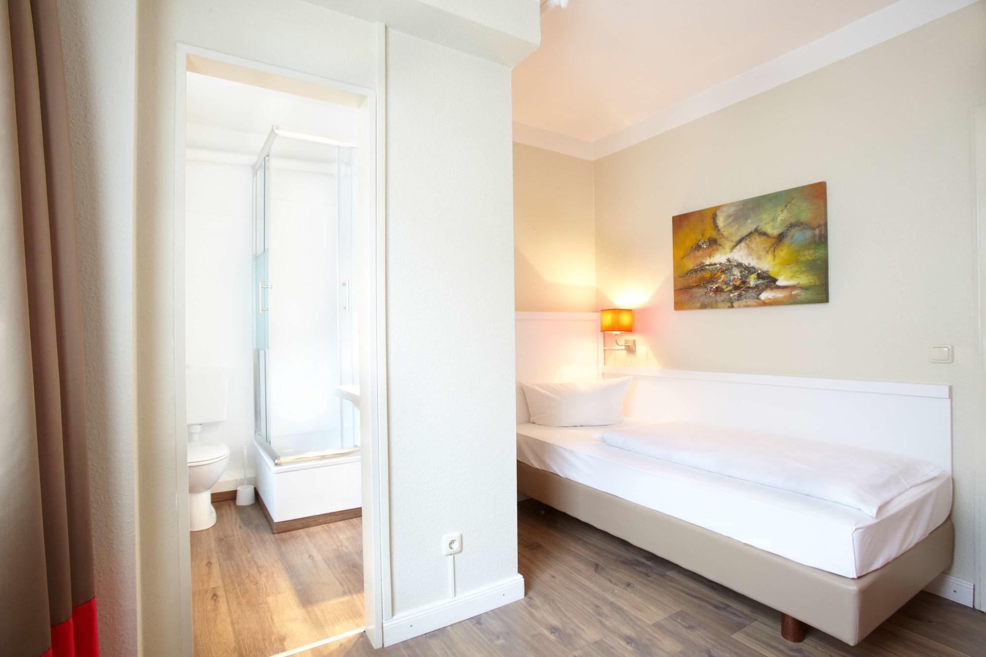 Hotel Ostseehalle Kiel By Premiere Classe Exteriör bild