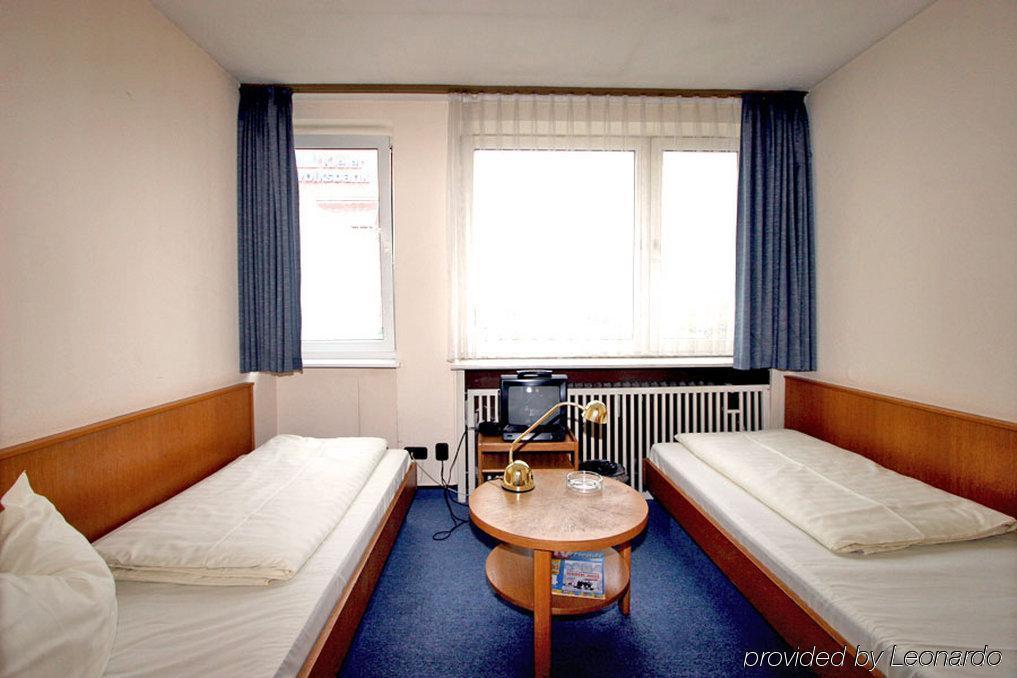 Hotel Ostseehalle Kiel By Premiere Classe Exteriör bild